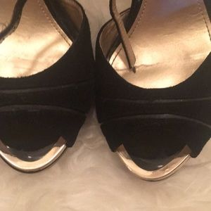 White House black market shoes